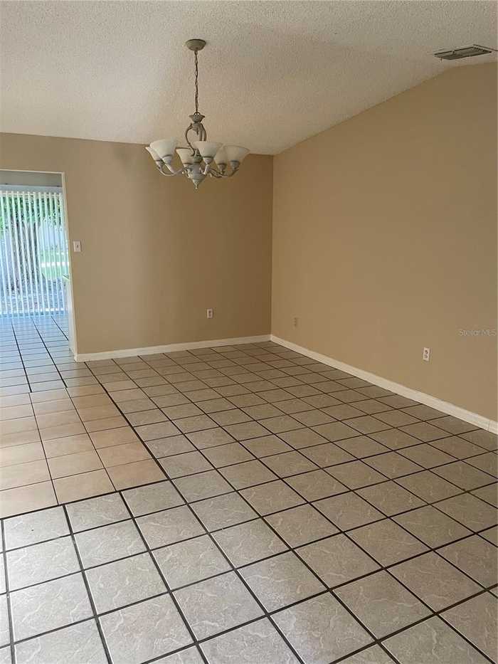 photo 2: 962 OROPESA AVENUE, ORLANDO FL 32807