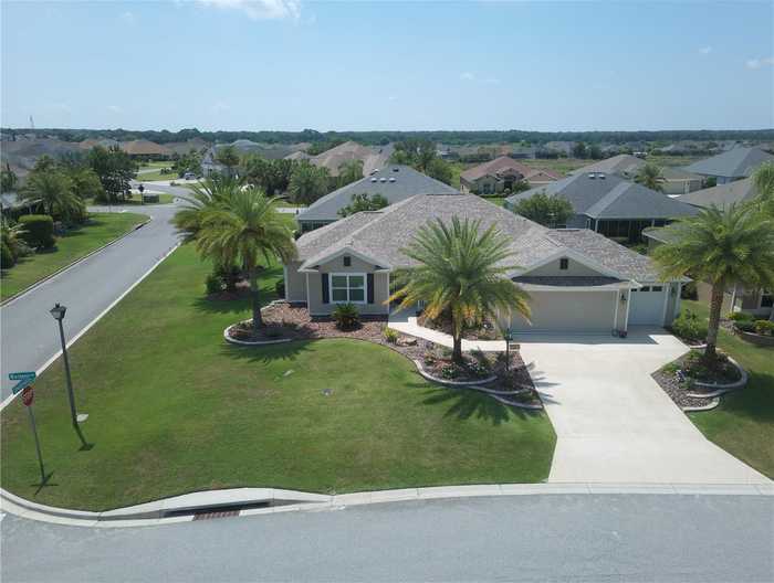 photo 2: 826 WIECHENS WAY, THE VILLAGES FL 32163