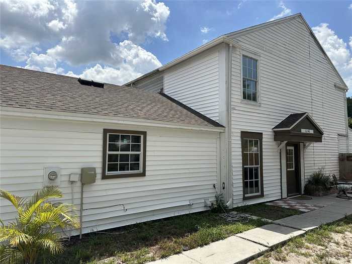 photo 1: 6246 OAK CLUSTER CIRCLE, TAMPA FL 33634