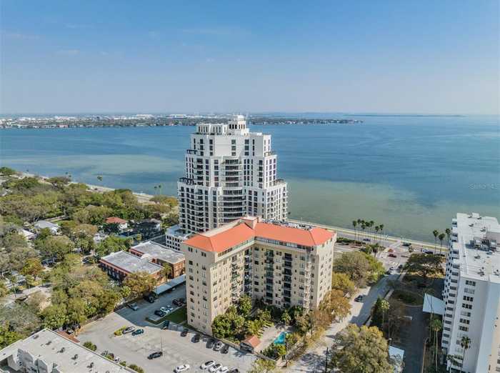 photo 1: 2109 BAYSHORE BOULEVARD Unit 201, TAMPA FL 33606