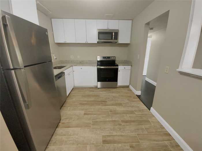 photo 2: 3009 DRAKE DRIVE, ORLANDO FL 32810