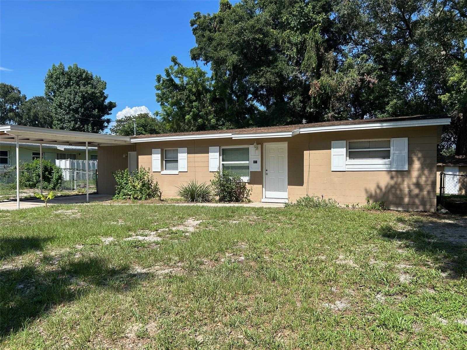 photo 1: 801 PLUMOSA AVENUE, FRUITLAND PARK FL 34731