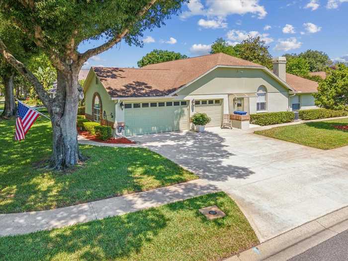 photo 2: 23545 OAKSIDE BOULEVARD, LUTZ FL 33559