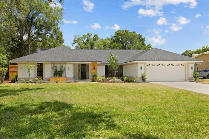 photo 1: 1007 HASTINGS COURT, LUTZ FL 33548