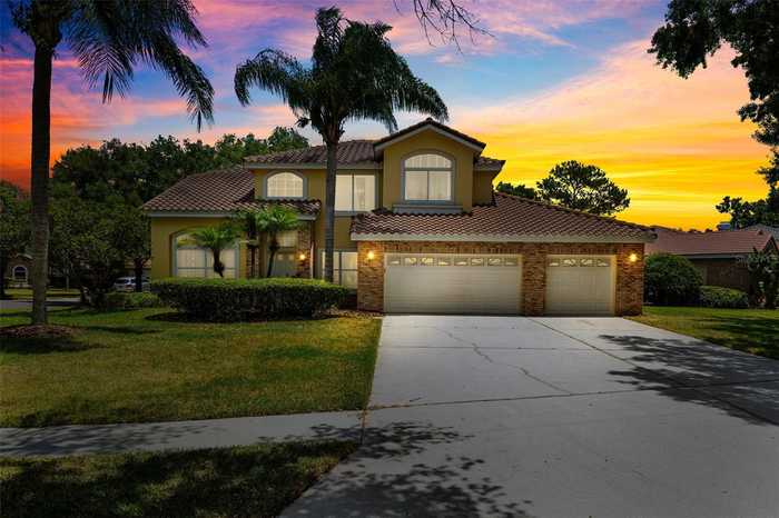 photo 2: 17956 HOLLY BROOK DRIVE, TAMPA FL 33647