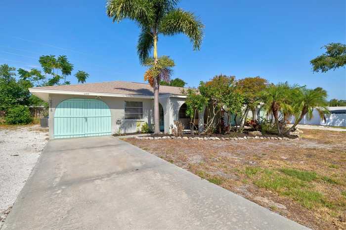 photo 2: 2214 MICHELE DRIVE, SARASOTA FL 34231