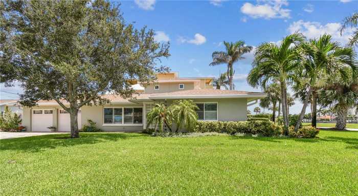 photo 1: 3101 HIBISCUS DRIVE W, BELLEAIR BEACH FL 33786