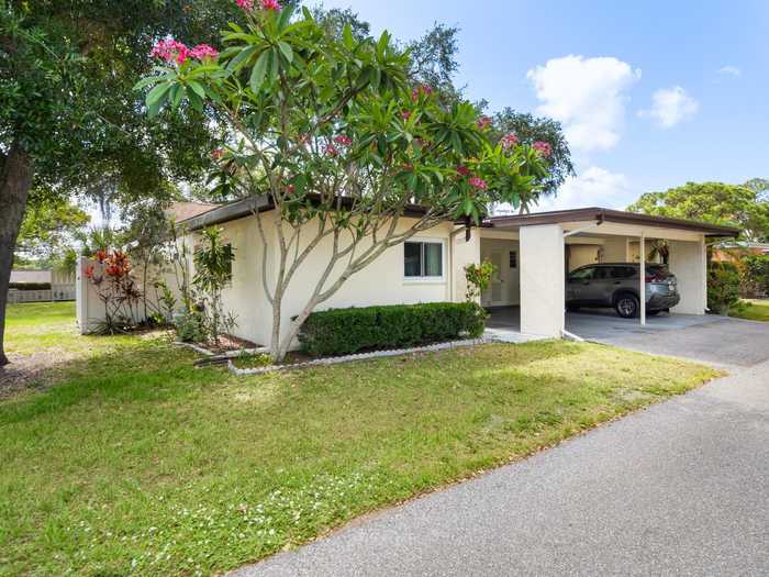 photo 1: 6225 GREEN VIEW DRIVE Unit 124, SARASOTA FL 34231