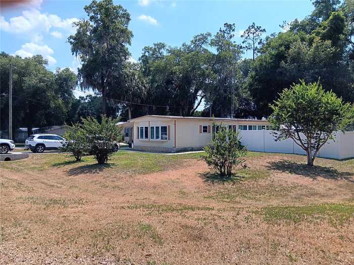 photo 2: 2300 SE 175TH TERRACE, SILVER SPRINGS FL 34488