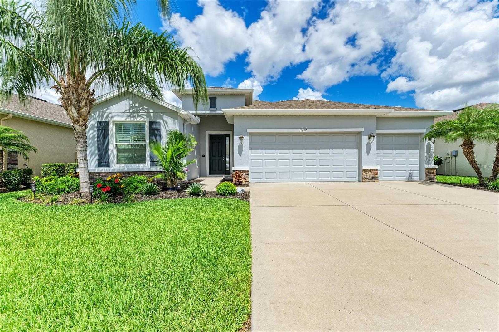 photo 3: 15612 TRINITY FALL WAY, BRADENTON FL 34212