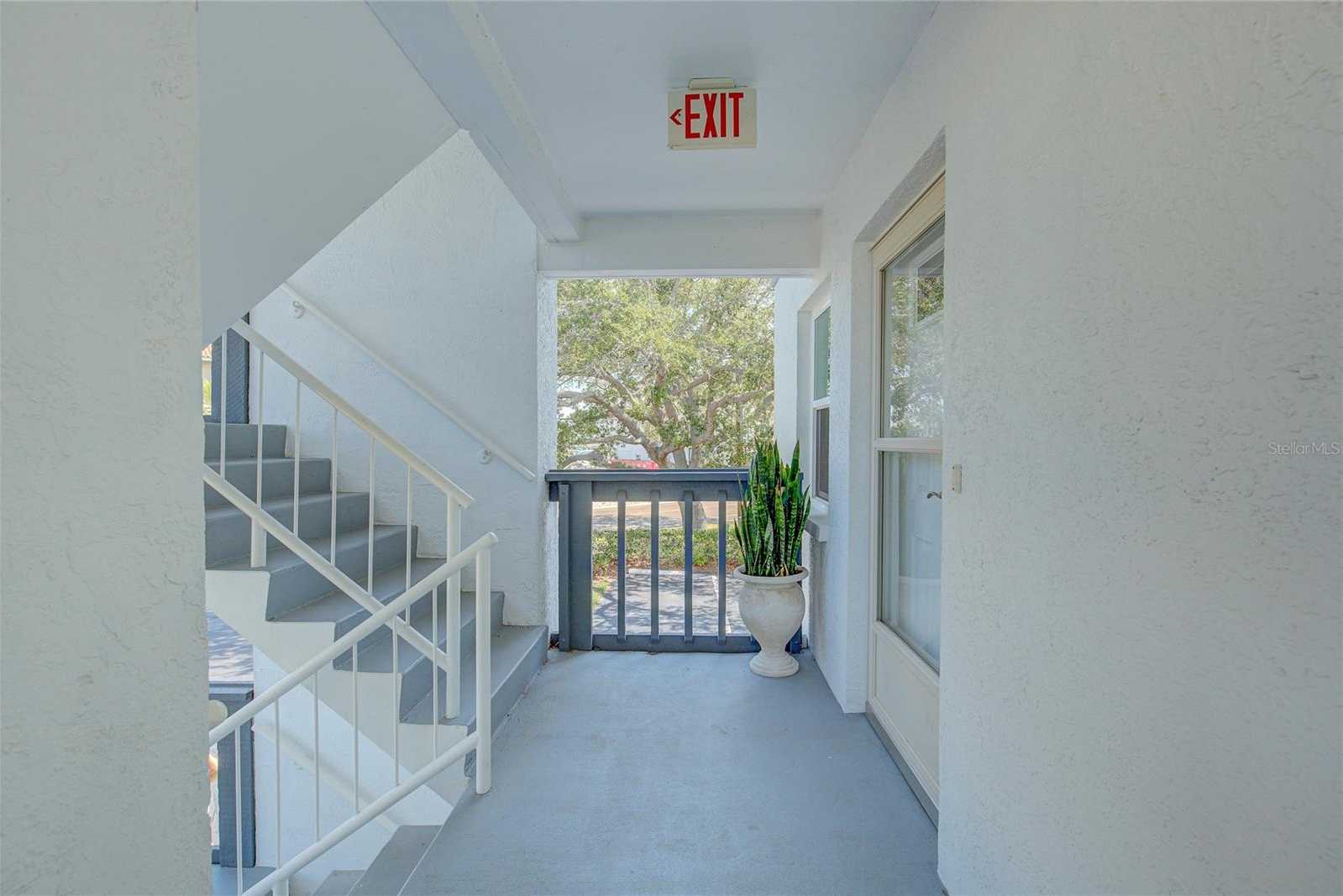 photo 3: 12055 3RD STREET E Unit 101, TREASURE ISLAND FL 33706