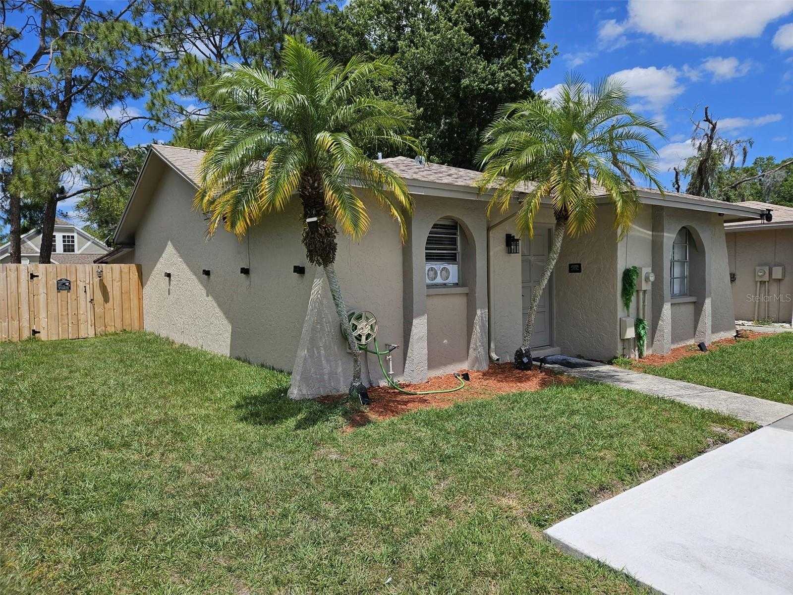 photo 2: 13042 LEVERINGTON STREET, TAMPA FL 33624