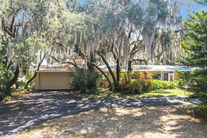 photo 1: 2332 STATE ROAD 17 N, SEBRING FL 33870