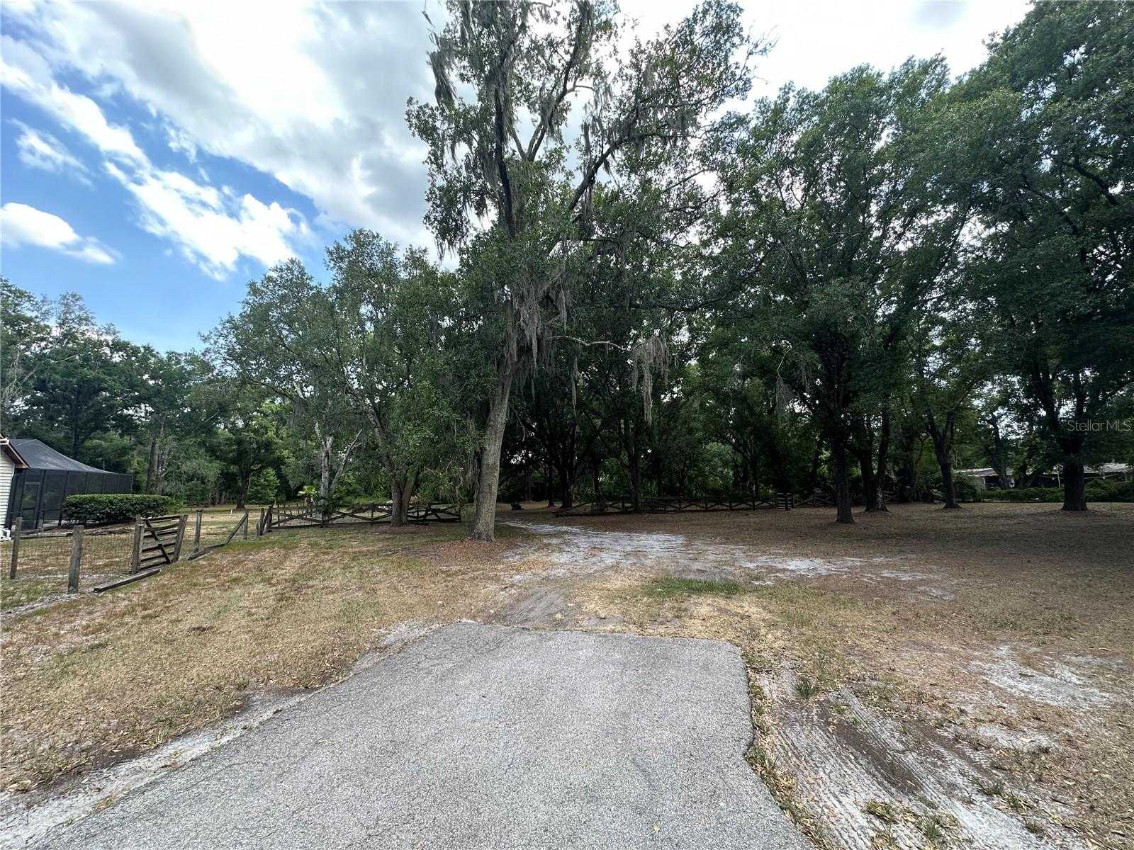 photo 3: 4550 EWELL ROAD, LAKELAND FL 33811