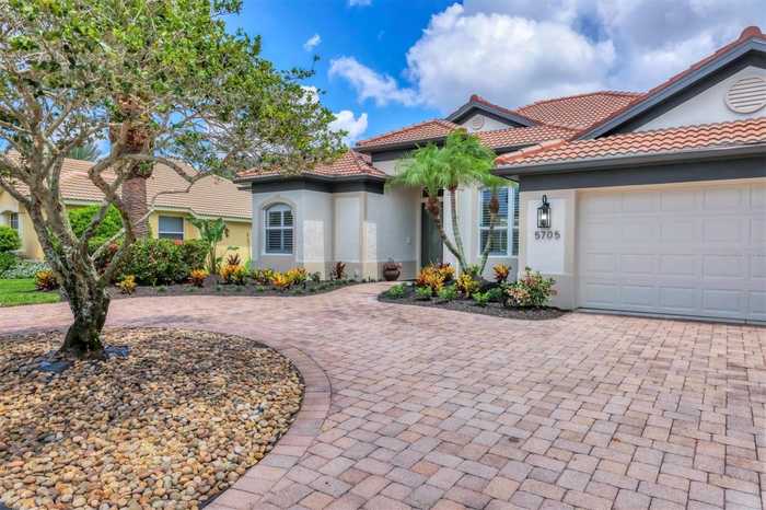 photo 2: 5705 OAKTON COURT, SARASOTA FL 34233