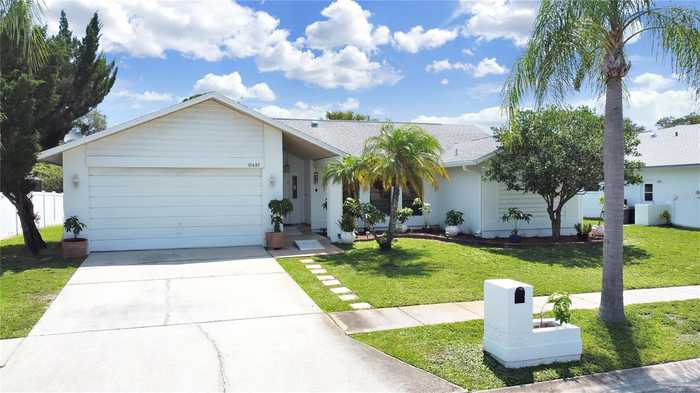 photo 2: 11497 HARBORSIDE CIRCLE, LARGO FL 33773