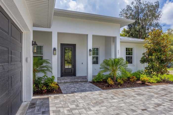 photo 1: 201 S SHADE AVENUE, SARASOTA FL 34237