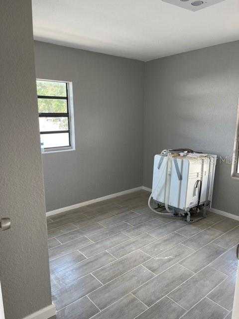 photo 3: 6304 CONGRESS STREET, NEW PORT RICHEY FL 34653