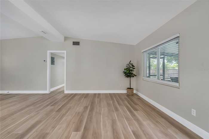 photo 2: 1500 DUNSANY AVENUE, ORLANDO FL 32806