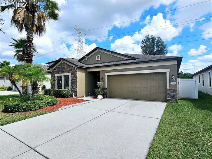 photo 2: 4704 WOODS LANDING LANE, TAMPA FL 33619