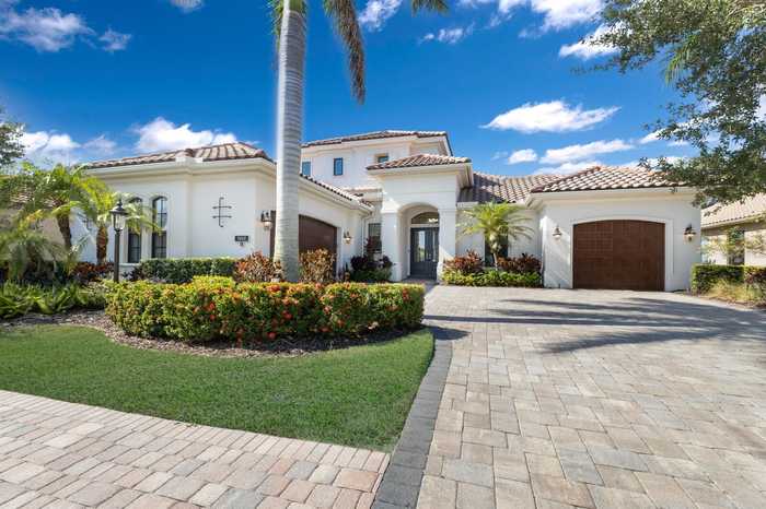 photo 2: 7652 HADDINGTON COVE, LAKEWOOD RANCH FL 34202