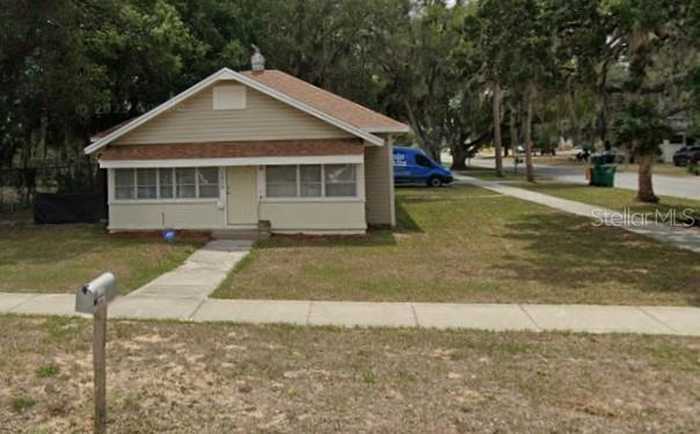 photo 1: 1010 S GROVE STREET, EUSTIS FL 32726