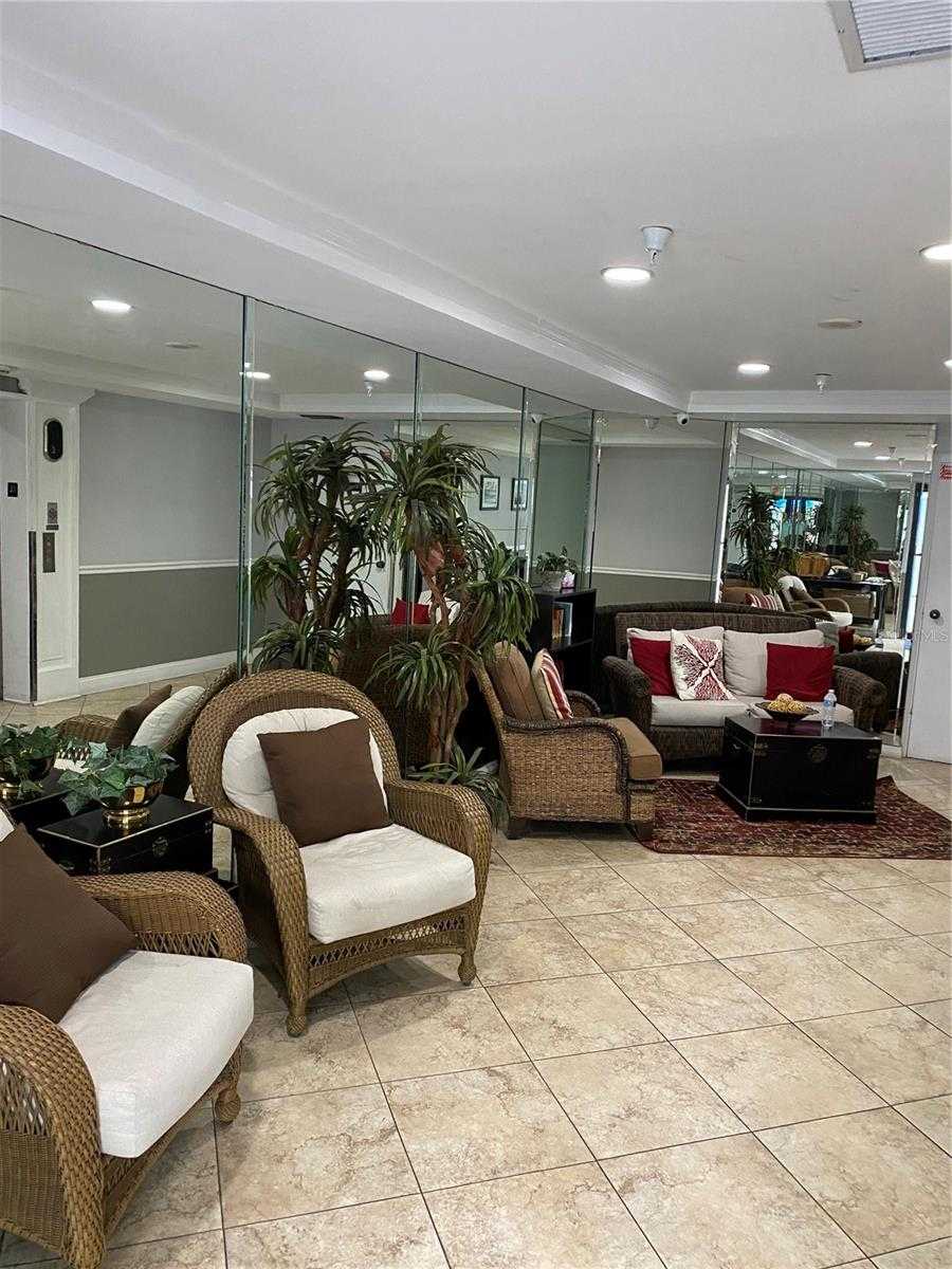 photo 2: 2780 N RIVERSIDE DRIVE Unit 604, TAMPA FL 33602