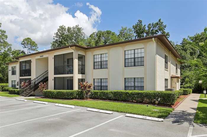 photo 1: 3323 CRYSTAL COURT E Unit B, PALM HARBOR FL 34685