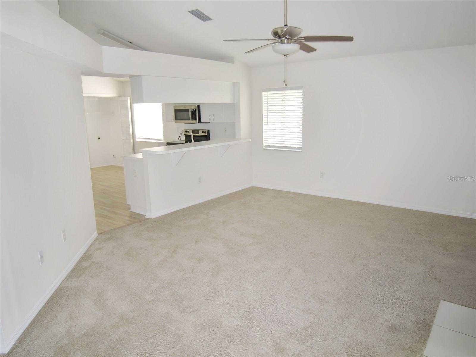 photo 3: 8536 MANASSAS ROAD, TAMPA FL 33635