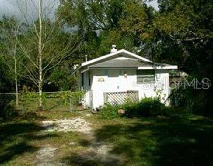 photo 3: 1208 E CHILKOOT AVENUE, TAMPA FL 33612