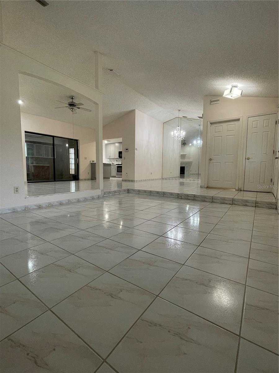 photo 3: 11726 OTTAWA AVENUE, ORLANDO FL 32837