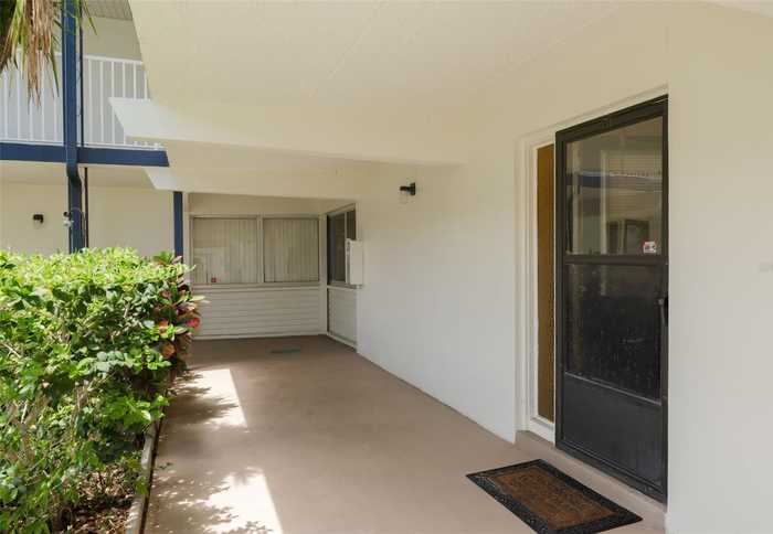 photo 2: 6100 12TH STREET S Unit 118, ST PETERSBURG FL 33705