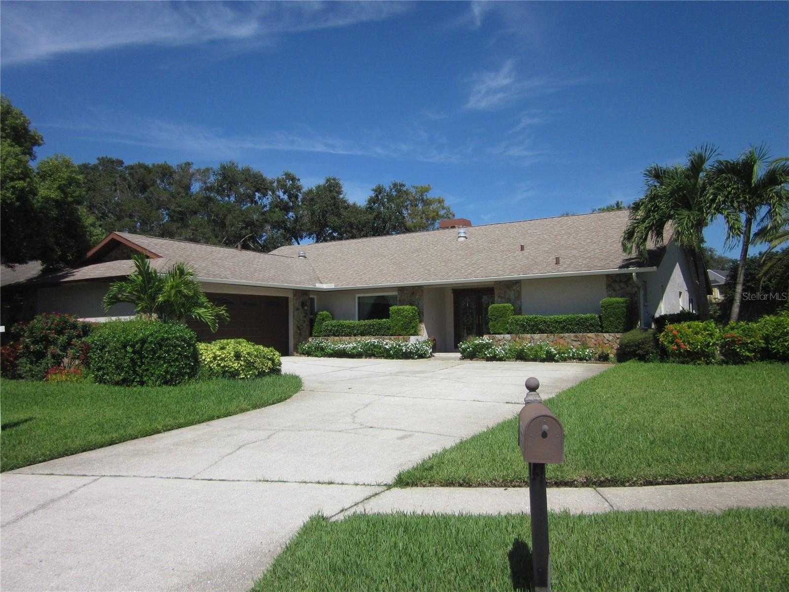 photo 3: 1550 MIDNIGHT PASS WAY, CLEARWATER FL 33765