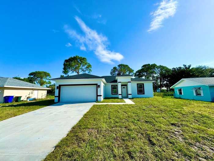 photo 2: 3414 BOLIDE STREET, SEBRING FL 33872