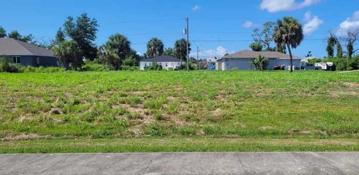 photo 2: 4435 S ACCESS ROAD, ENGLEWOOD FL 34224