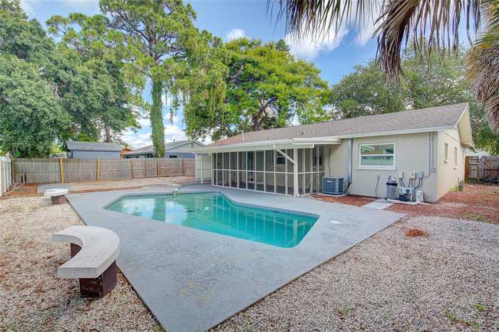 photo 1: 812 65TH AVENUE W, BRADENTON FL 34207