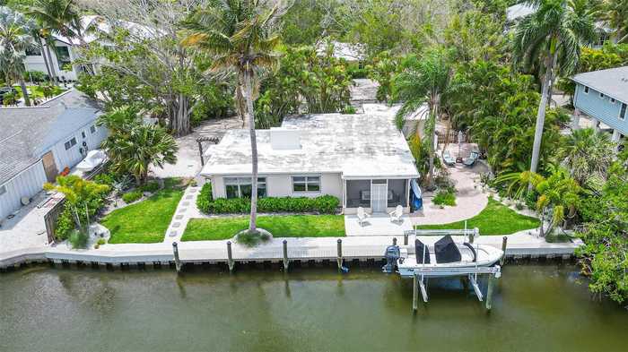 photo 1: 562 JUAN ANASCO DRIVE, LONGBOAT KEY FL 34228