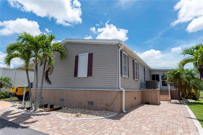 photo 2: 53 ROTTERDAM AVENUE, PUNTA GORDA FL 33950