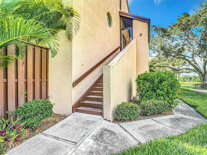 photo 1: 1326 PELICAN CREEK CROSSING Unit D, SAINT PETERSBURG FL 33707