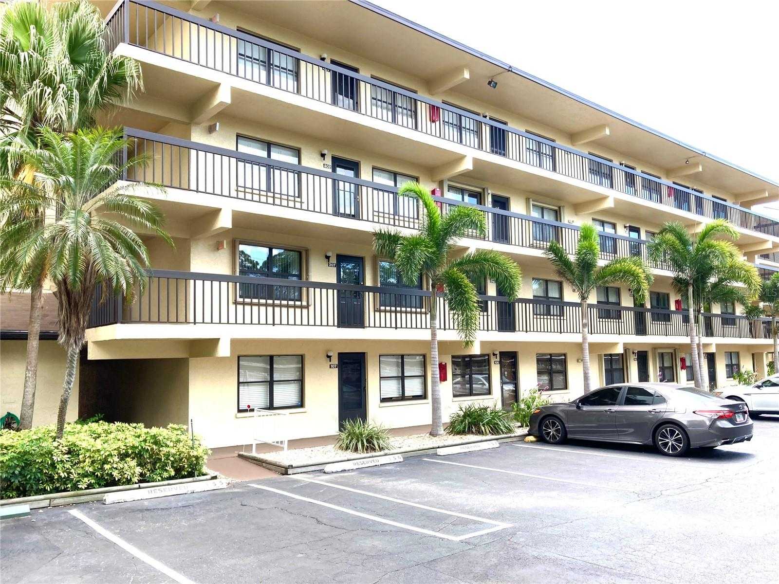 photo 2: 315 30TH AVENUE W Unit B106, BRADENTON FL 34205