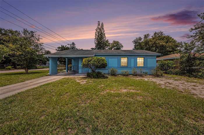 photo 1: 4000 W LEILA AVENUE, TAMPA FL 33616