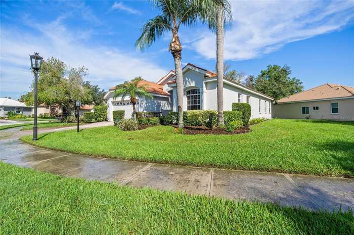 photo 2: 5201 HIGHBURY CIRCLE, SARASOTA FL 34238