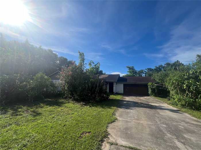 photo 1: 2035 RANCHLAND ACRES ROAD, LAKELAND FL 33809