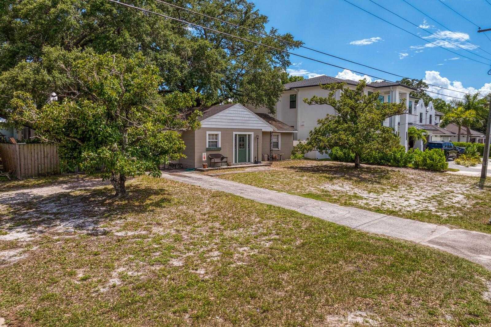 photo 3: 4302 W JETTON AVENUE, TAMPA FL 33629