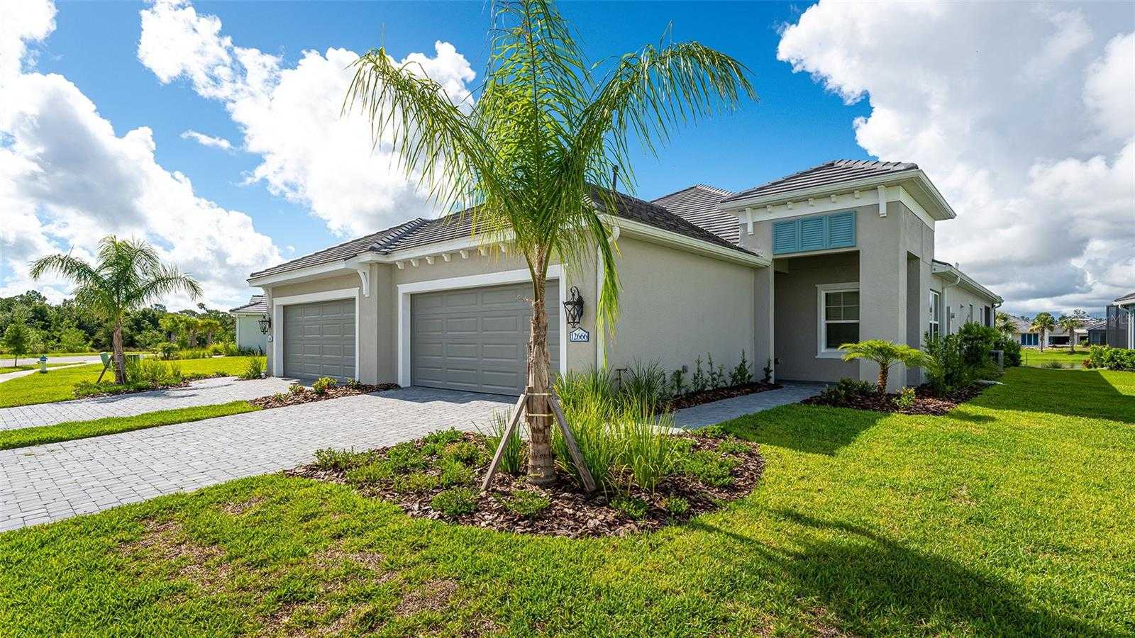 photo 3: 12666 PALATKA DRIVE, VENICE FL 34293