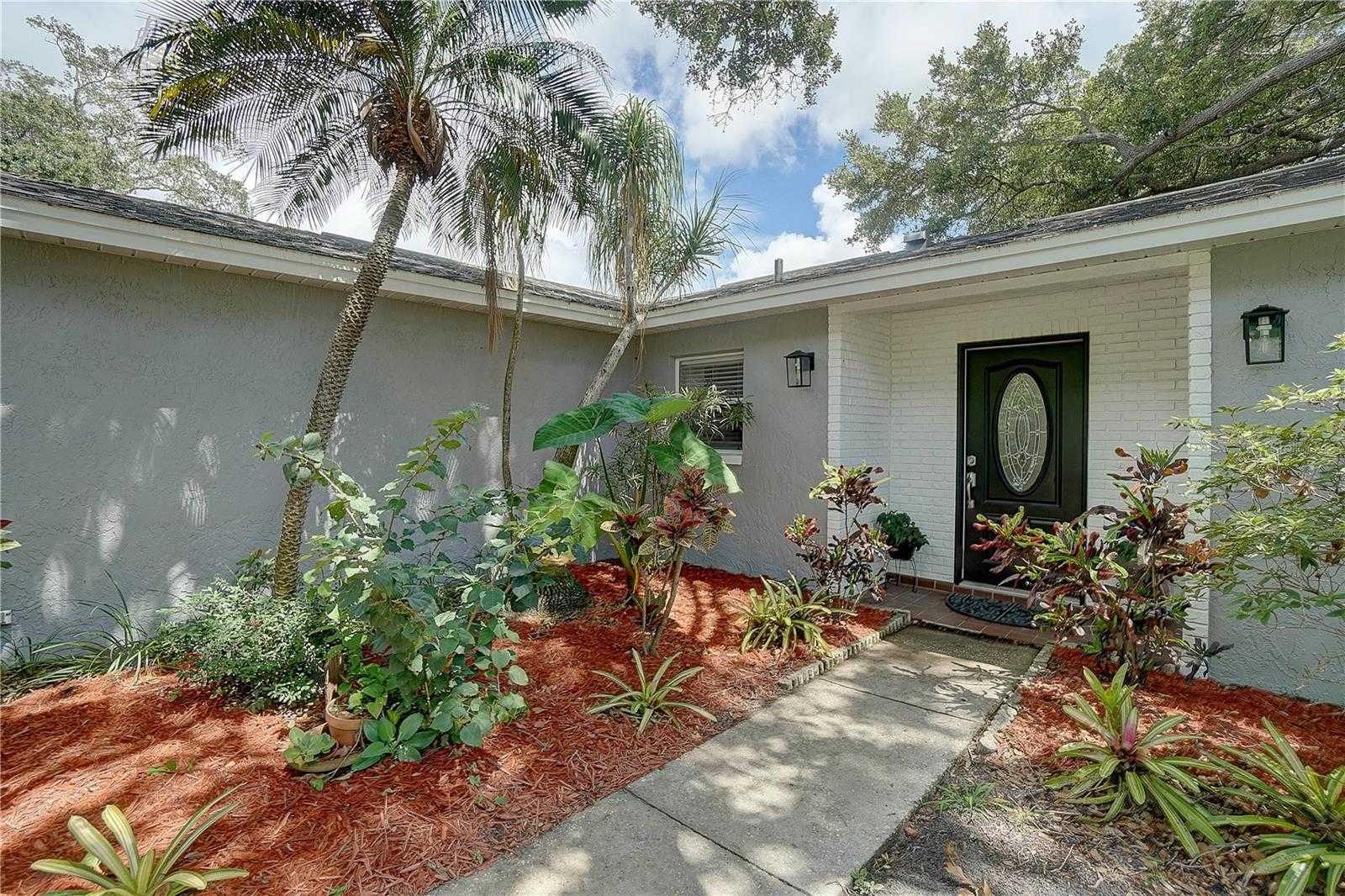 photo 3: 11740 111TH TERRACE, SEMINOLE FL 33778