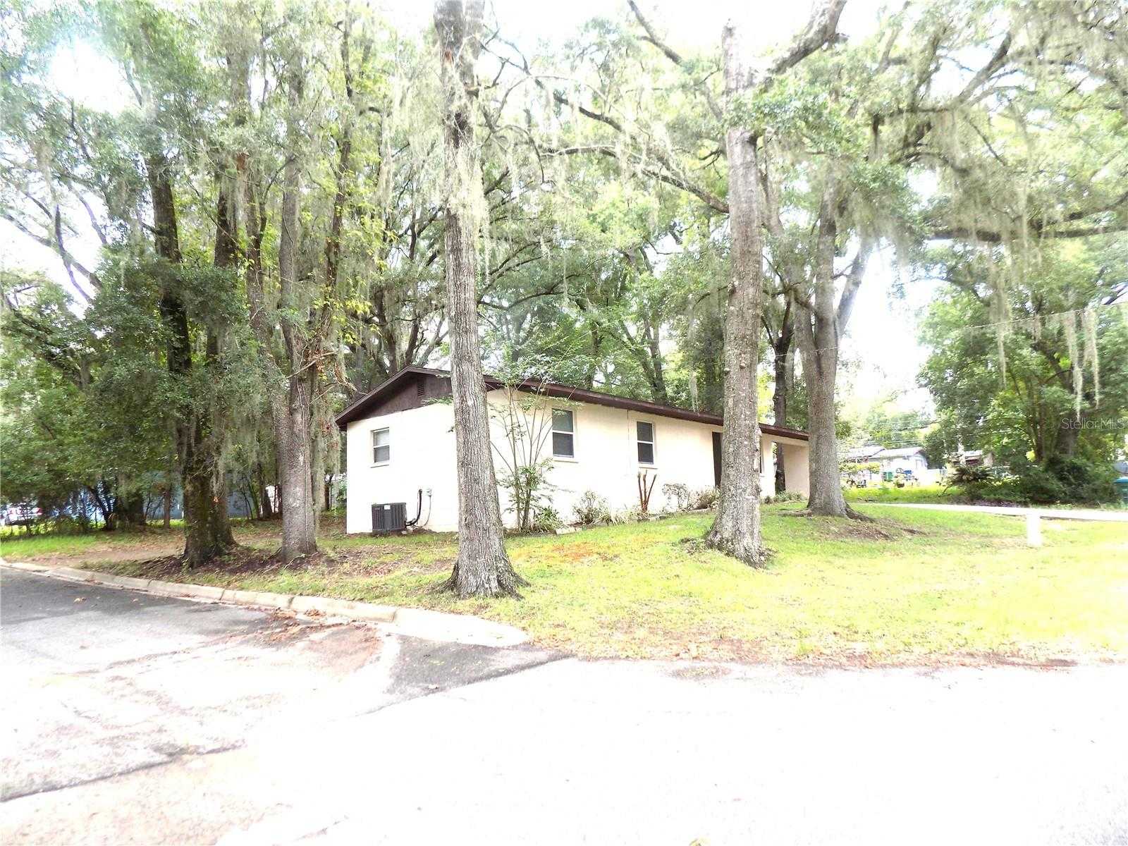 photo 3: 15604 NW 141 STREET, ALACHUA FL 32615