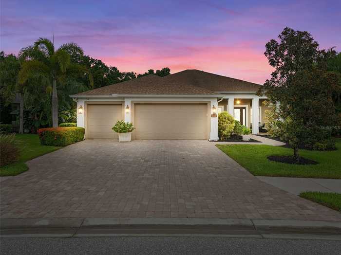 photo 1: 543 HONEYFLOWER LOOP, BRADENTON FL 34212