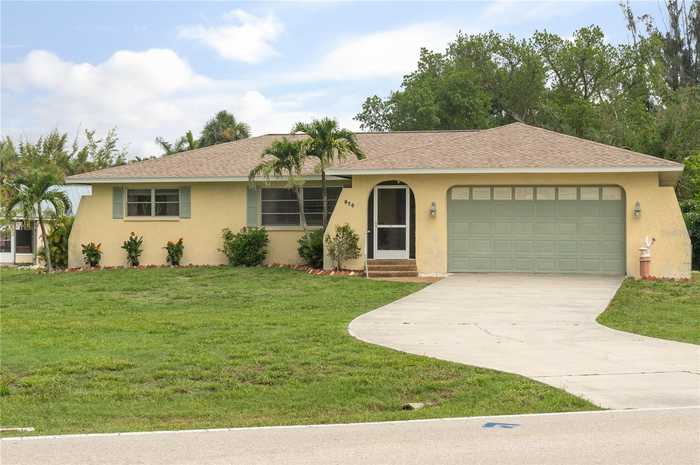 photo 1: 826 W VIRGINIA AVENUE, PUNTA GORDA FL 33950