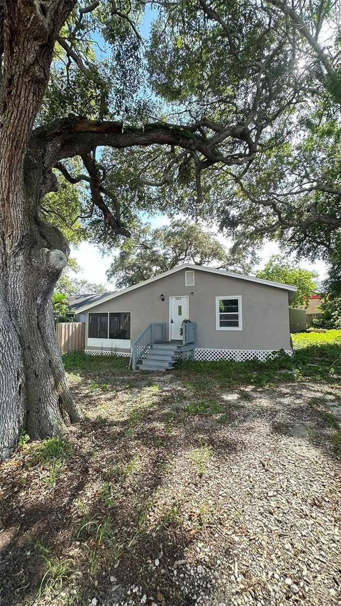 photo 2: 1880 SYLVAN DRIVE, CLEARWATER FL 33755